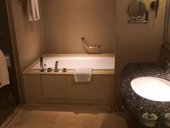 -武汉汉口火车站东方建国大酒店