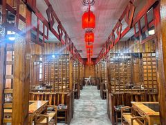 -果松木炭酸菜铜火锅·外婆参鸡汤