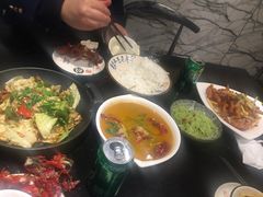 -聚汇三少·龙虾·中餐厅(莫邪路新天地店)