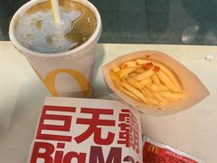-麦当劳(虹梅路地铁站店)