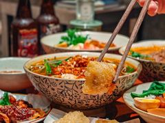 -粉八·云南米线·建水烧烤(常熟路店)