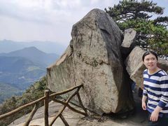-罗田薄刀峰风景区