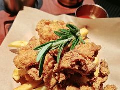 招牌炸嫩汁鸡块配薯条-百特喜·意大利餐厅(八佰伴镇江店)