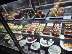 -雍容荟帝王蟹活龙虾展台自助(IFS黑金店)