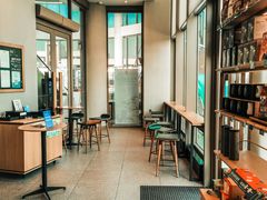 -星巴克(中山服务区西区店)