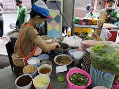 -榮泰米粉湯(Left Shop)