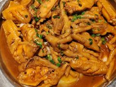 -胖哥俩肉蟹煲(华贸店)