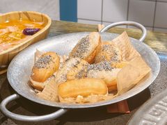 -宽板凳老灶火锅(台湾街店)