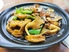 -胡子饮食店