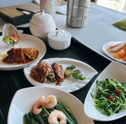 -爱陪伴尊享月子中心(国际店)