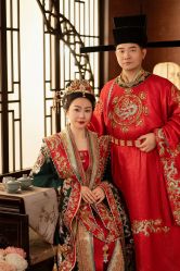 -雪中彩影婚纱摄影·微光艺术中心