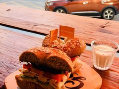 -Catch Bagel(芳草地店)