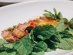 薄荷叶拌雪花牛肉-JE 北京(华熙LIVE店)