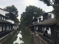 -新场古镇-停车场