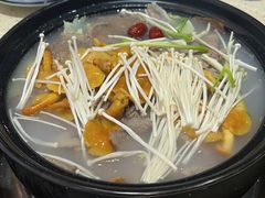 -九寨特色牦牛肉汤锅 羊肉汤锅