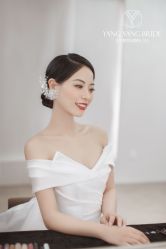 -洋洋婚纱品牌集合店