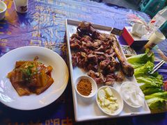 -小河公主秘制烤羊腿(小绿谷店)