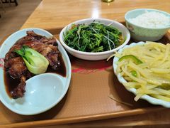 -泰润8号饭堂(闻喜路店)
