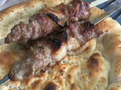 -烤肉小伙烤肉店
