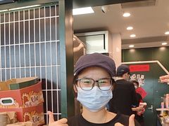 -茶理宜世(广州南站（站内）3楼B17检票口店)