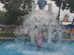 -欢乐水魔方水世界
