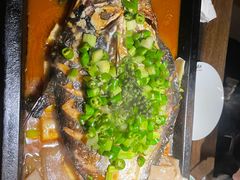 -夯鱼烤鱼·尔滨地标美食(中央商场店)