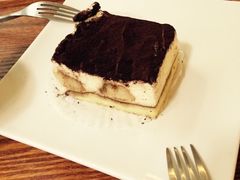 咖啡提拉米苏-星巴克臻选(广州沙面店)