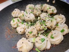 小小生煎包-松沪名灶·豆浆鱼头·新上海菜(飞航吾悦广场店)