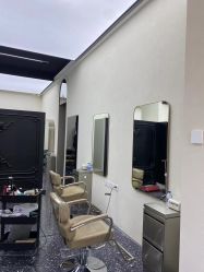 -Hair Co.一间沙龙