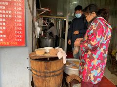 -云南大锅豆浆店