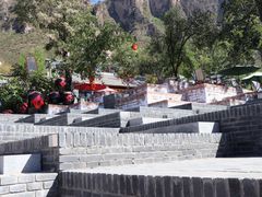 -百里峡七彩艺术小镇