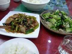 -乡土特色.冷锅鱼.牦牛肉汤锅