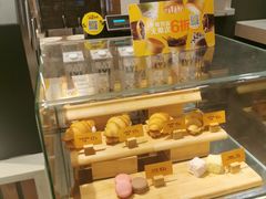 面包甜点陈列柜-麦当劳(花园城中心店)