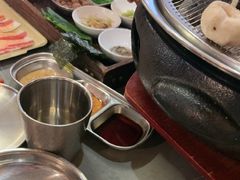 -围炉肉舍•炭烤活鳗•丹东海鲜烤肉(步行街店)