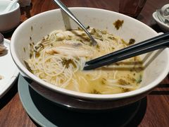-港丽餐厅(正大店)