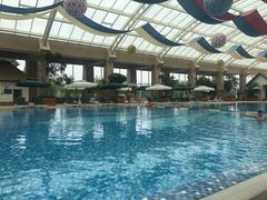 -三岔湖环球融创天堂洲际酒店水乐园