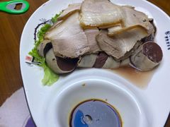 自制血肠花肉-鸿运美食府