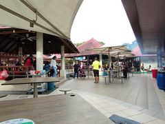 -东海岸人工湖美食村