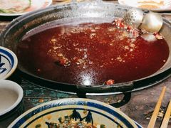 -旧街市鲜货老火锅(大光路店)