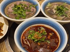 -冯烫烫跷脚牛肉·川菜小馆(武胜西街店)