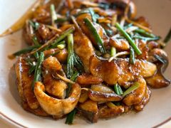 -鲤鱼塘农家山庄