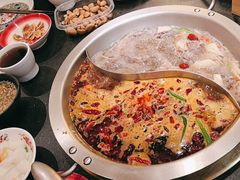 -沸炉重庆老火锅(军事博物馆店)