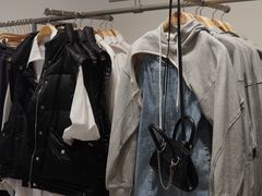 -URBAN REVIVO(欢乐海岸购物中心店)