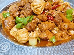 -俭寨大盘鸡·手抓肉·烧烤新疆菜(乌苏路店)