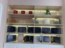 -Bollins波林丝•专研护发中心