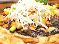 酱香烤鱼-探鱼·鲜青椒爽麻烤鱼(北京路天河城店)