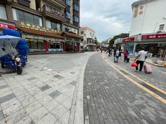 -鹏城人家海鲜酒家·23年老字号(较场尾店)