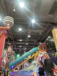 -欧酷世界动力星球(王府井奥莱UP TOWN店)