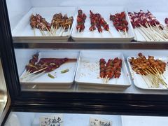 -哈尔滨小酒馆·鲜肉现穿自助烧烤(康新花园店)