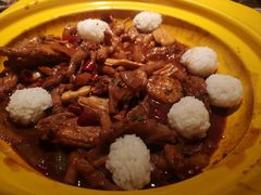-多嘴超级肉蟹煲(杉杉国潮主题店)